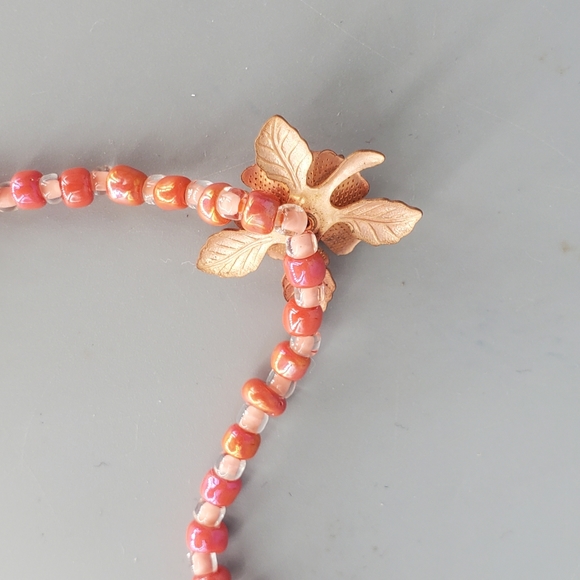 Handmade Rosegold Tone Flower Pendant Coral Red and Orange Beaded Anklet - Picture 4 of 5
